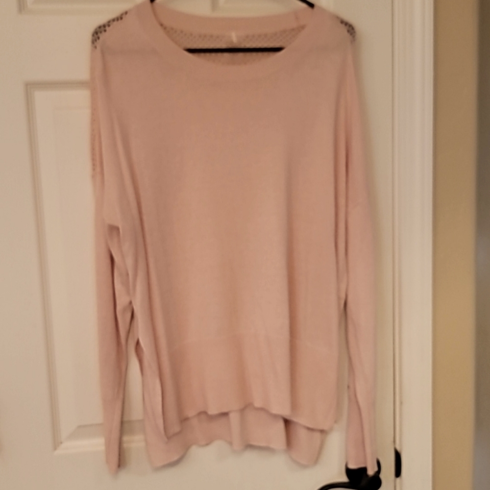 Calia light weight sweater M